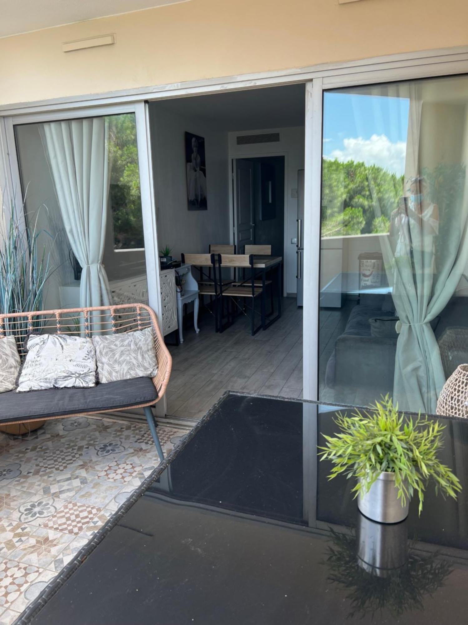 Joli 2 Pieces Aux Pieds Des Plages Канны Экстерьер фото